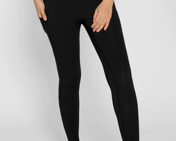 Why Sports Clothing is Essential for Athletes and Fitness Enthusiasts